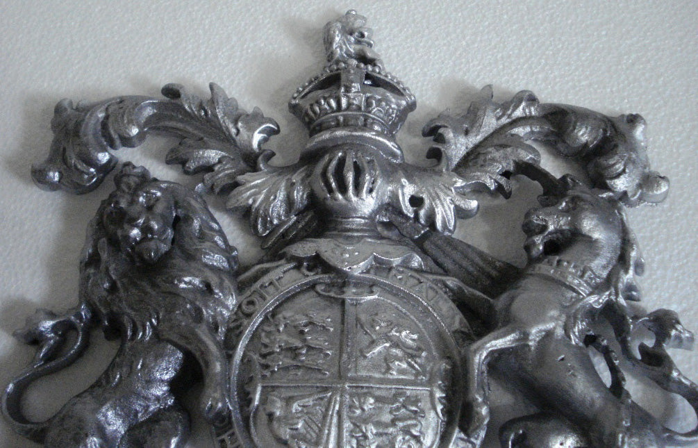 LARGE - Vintage Style HEAVY CAST ROYAL CREST SAFE PLATE - Coat of Arms (5126)
