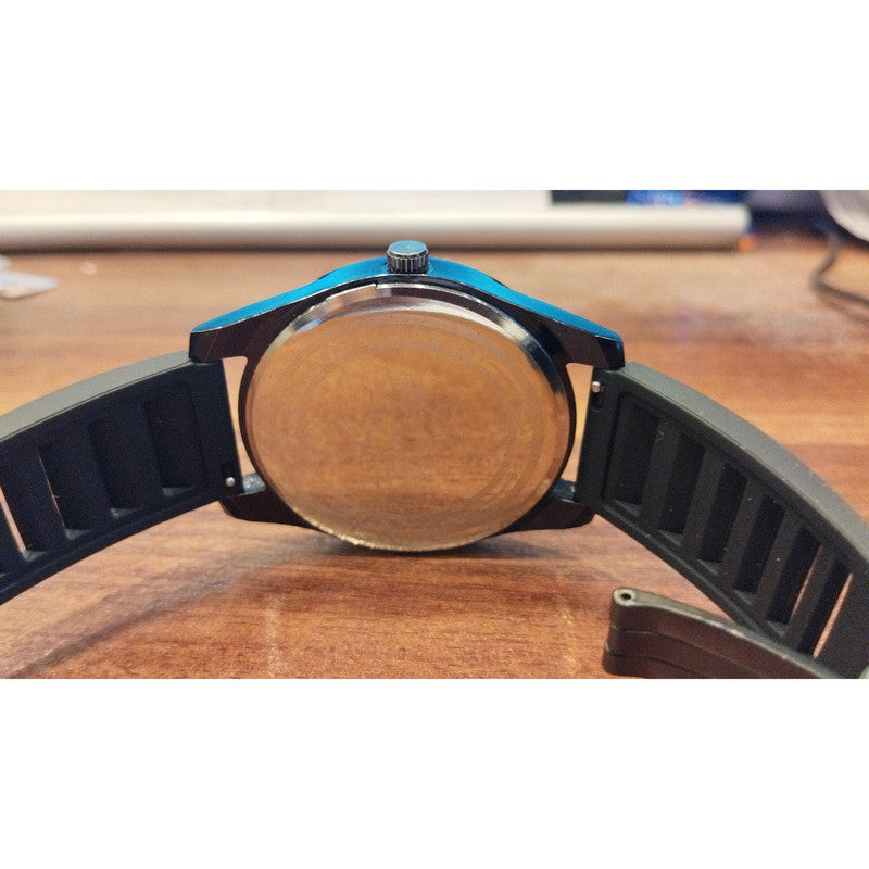 Executive Class Wrist Watch for Men - Fashion Collection (9186)
