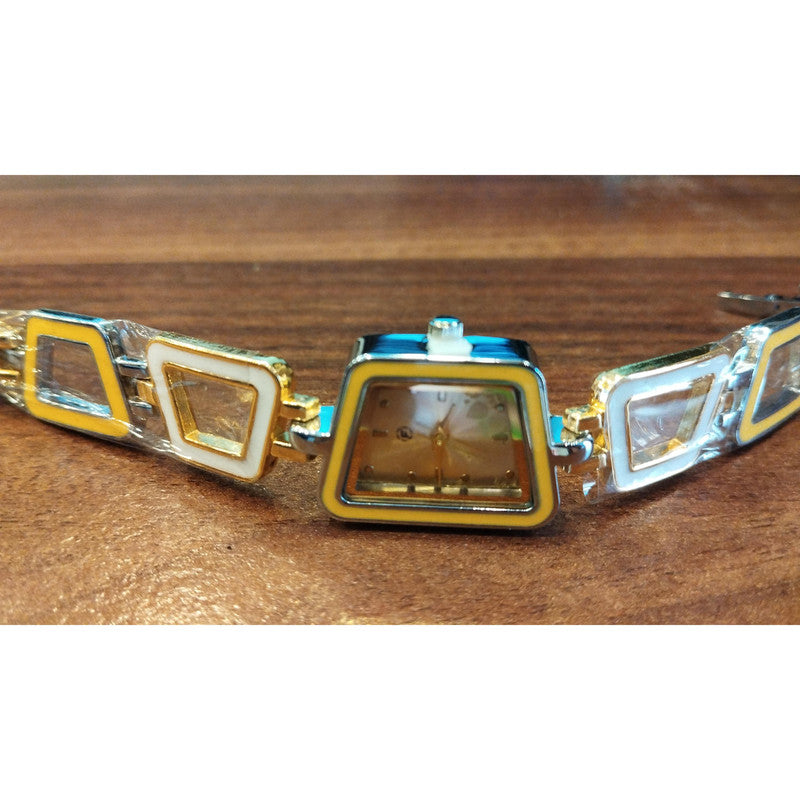 FASCION Executive Class Wrist Watch for Women Girls - Fashion Collection (9215)