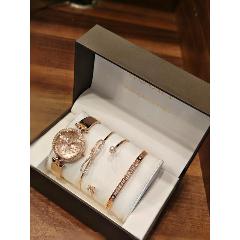Executive Class Wrist Watch with Three Bracelet for Women Girls - Fashion Collection (9288)