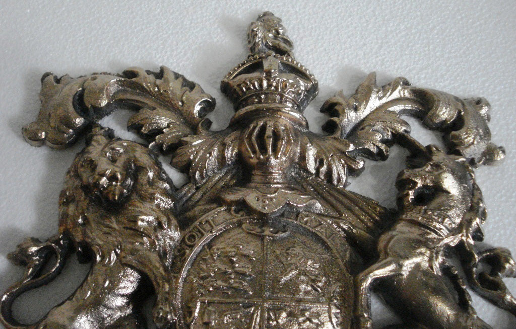 LARGE - Brass Vintage Style HEAVY CAST ROYAL CREST SAFE PLATE - Coat of Arms (5127)