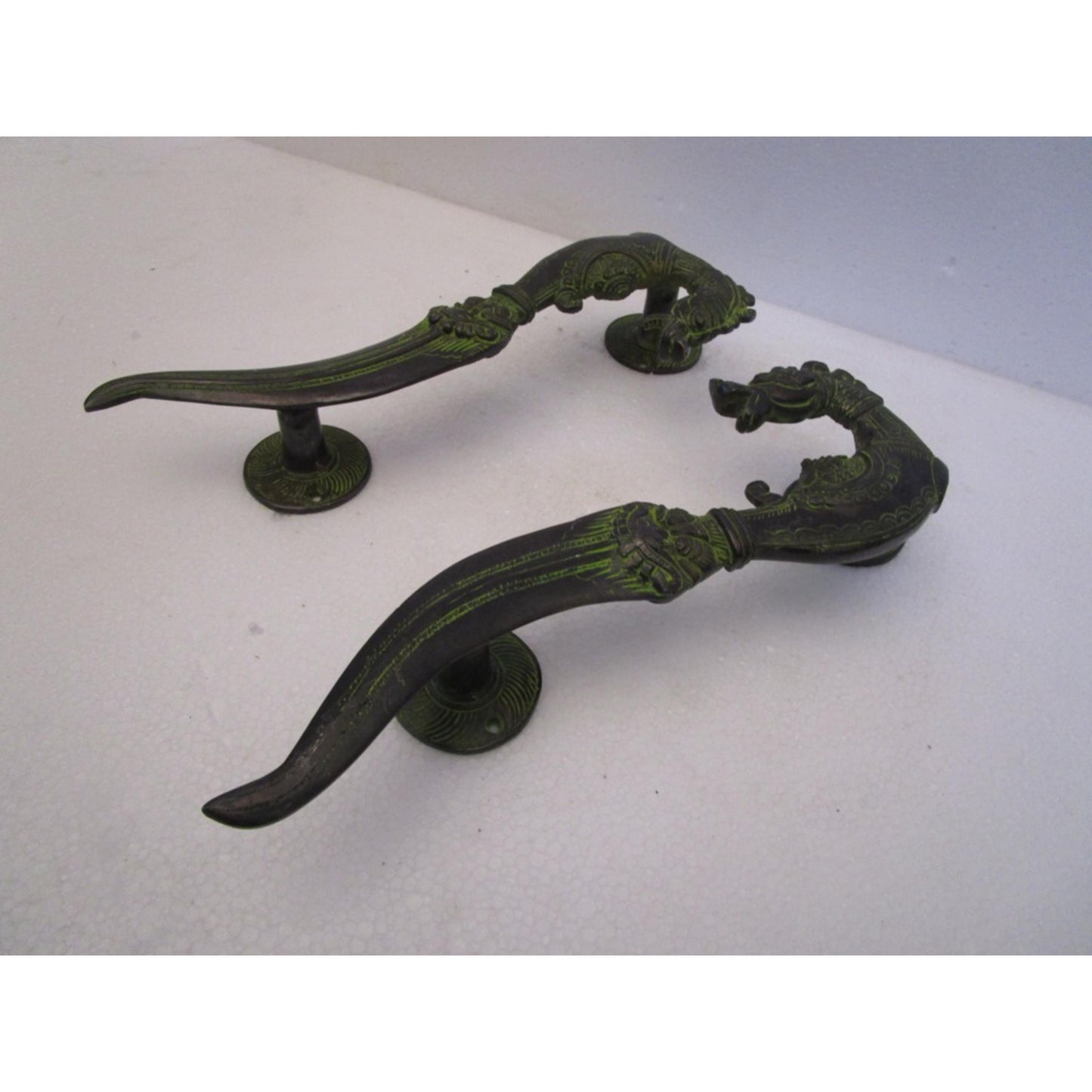 Vintage Style Door Handle Pair - Royal Collection (5253)