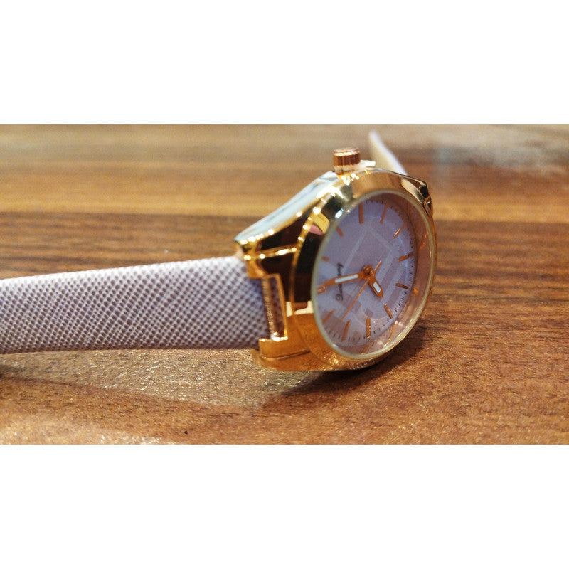 LICAIHONG Executive Class Wrist Watch for Women Girls - Fashion Collection (9235)